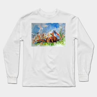 Red fox resting Long Sleeve T-Shirt